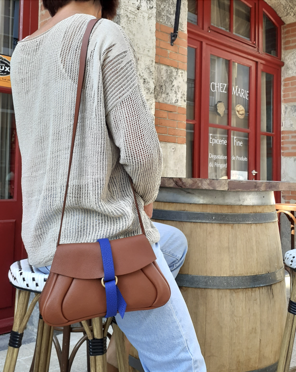 Pochette sac femme CouleurSedona en cuir de luxe . Création artisanale de maroquinerie. Sac bandoulière en cuir 100% fabriqué en France