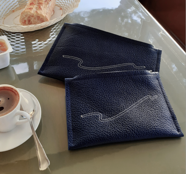 Pochette zip cuir bleu marine CouleurSedona Cuir upcyclé de luxe maroquinerie française 100% Fabriqué en France